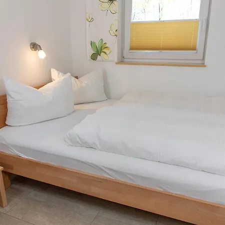 Holiday home Bungis Ferien Direkt Am Grimnitzsee, Karree 02